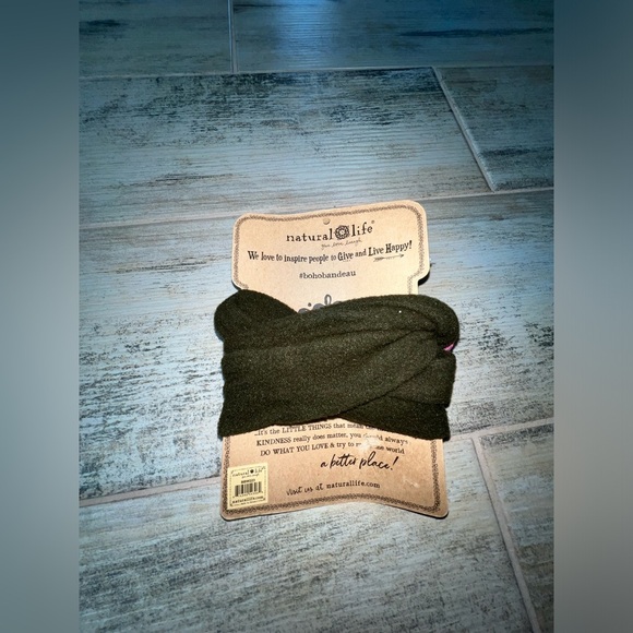 Natural Life Boho Bandeau Fleece - Picture 3 of 3